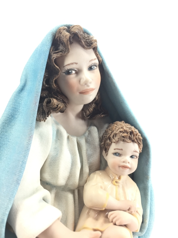 Madonna Statuetta in Porcellana